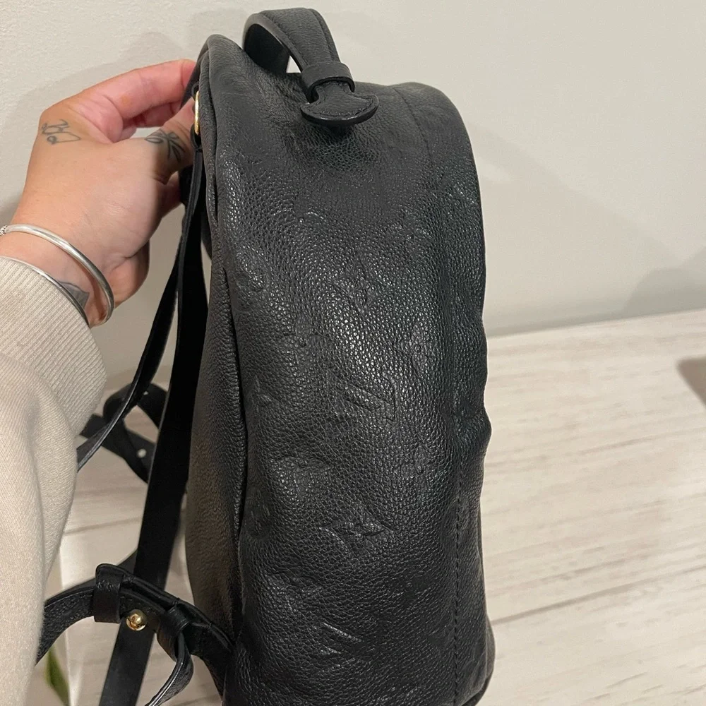 Louis Vuitton reposhing this
